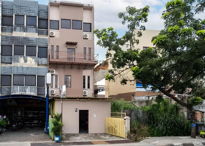 Spot On 93624 Damai 3 Guest House Syariah