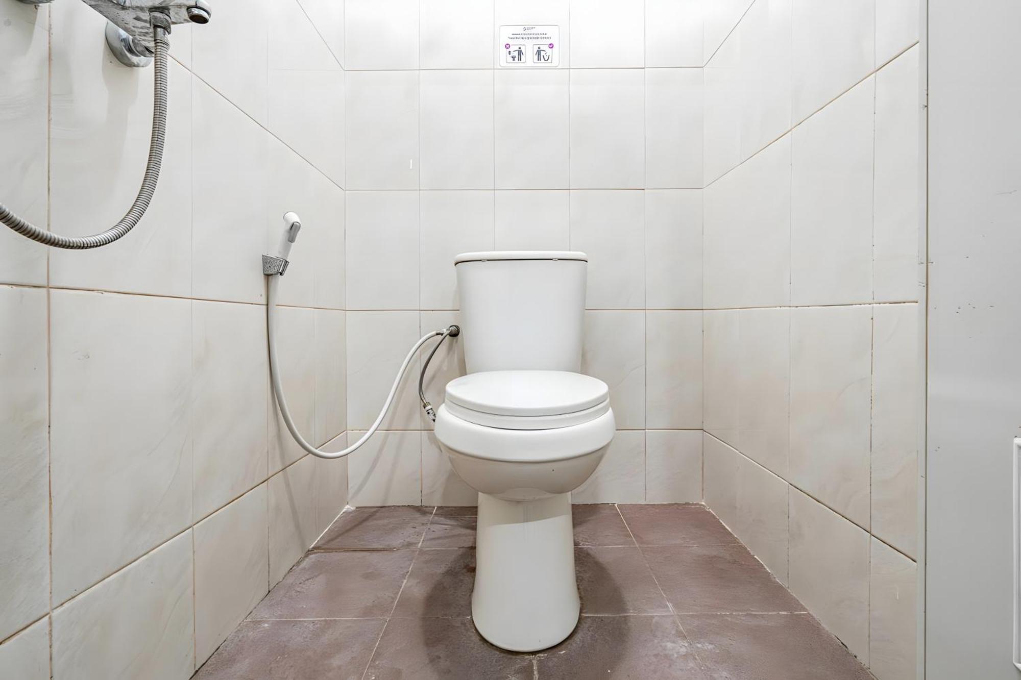 Hotel Spot On 93624 Damai 3 Syariah